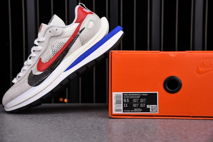 nike vaporwaffle sacai black white - cv1363-001