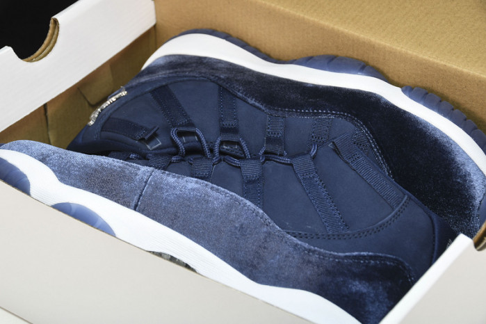 air jordan 11 wmns "midnight navy" ar0715-441