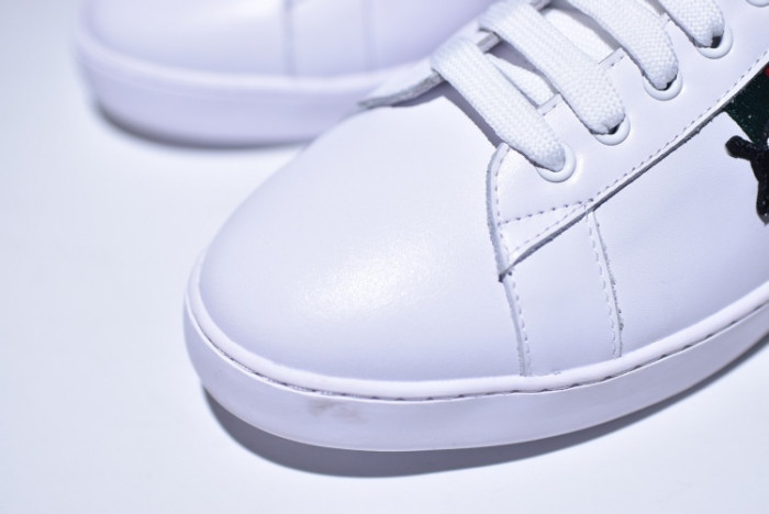 gc ace embroidered low-top sneaker with ladybird