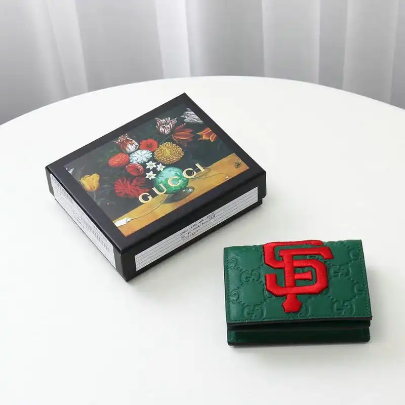 G*u*i bags 20b570282