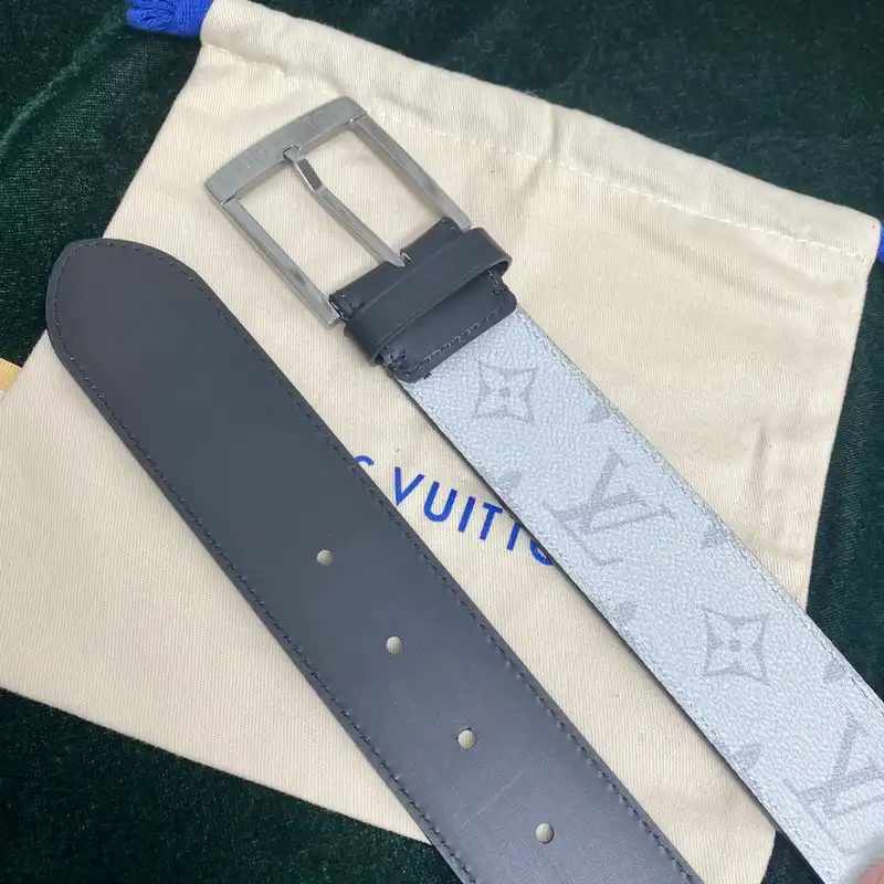 LV Belts 2201XA0020