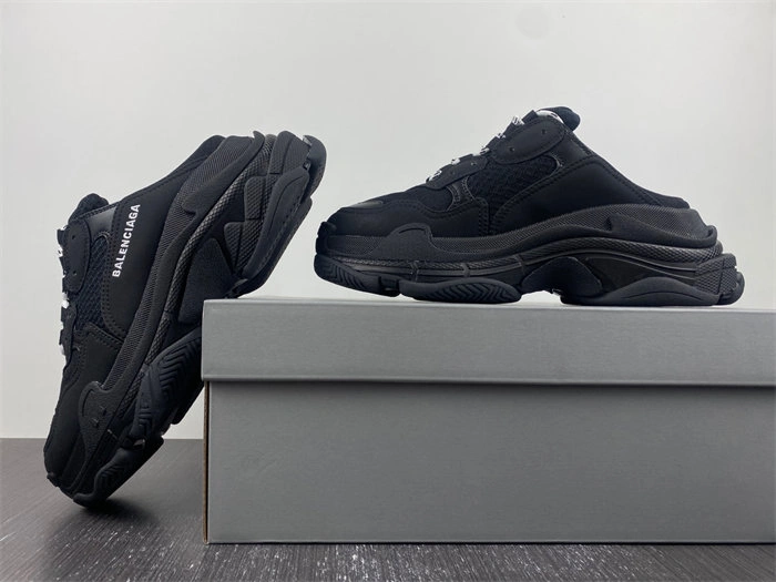 HighQuality BALENCIAGA TRIPLE S 755686 W3SM2 4375