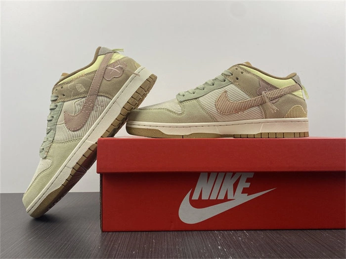 WeatherProof Nike Dunk Low On the Side DQ5076- 4705